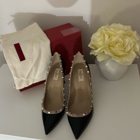 Authentic Size 42 Valentino Rockstud pump/dustbag in great,preowned condition - Picture 6 of 6